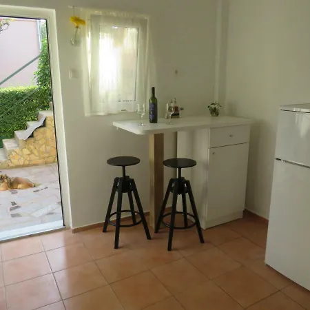 Nicole Apartment Solin